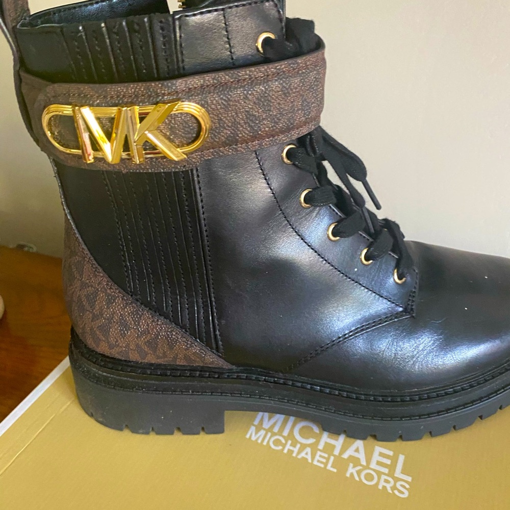 Brand new, in box, Michael Kors boots. Stunning!! Size 10 M.